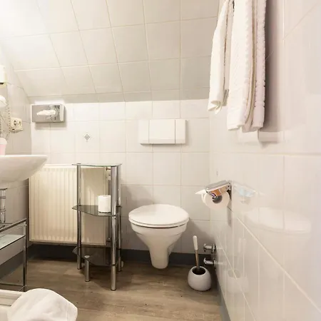 Bluetenhotel Village Отель