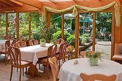 Bluetenhotel Village Hotel