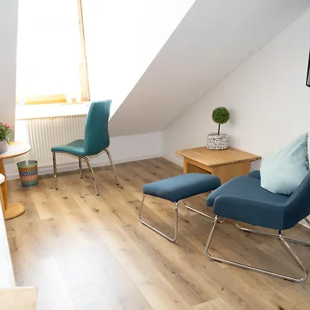 Bluetenhotel Village فندق