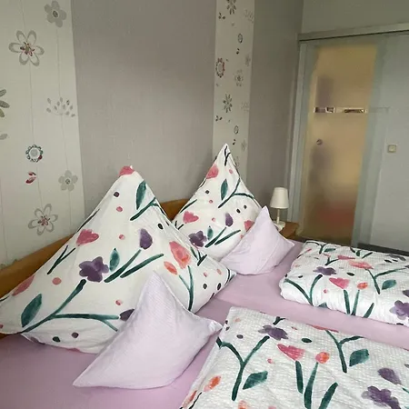 ホテル Bluetenhotel Village Marburg