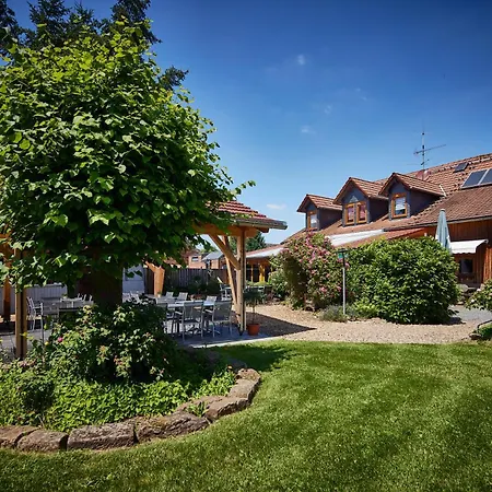 Bluetenhotel Village 3* Marburg
