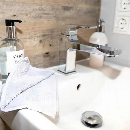 Bluetenhotel Village