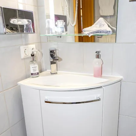 Hotel Bluetenhotel Village 3*