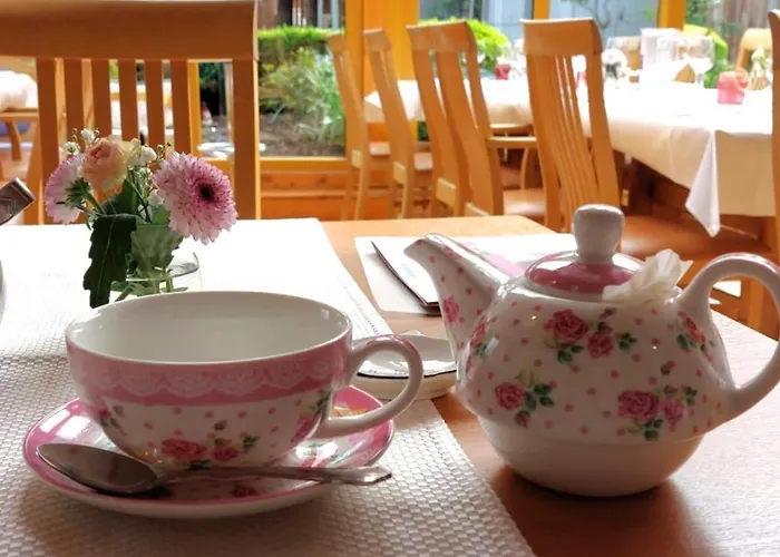 Hotel Bluetenhotel Village Cölbe