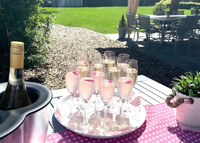 Hotel Bluetenhotel Village Cölbe