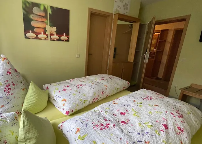 Bluetenhotel Village