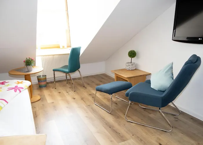 Bluetenhotel Village Hotel