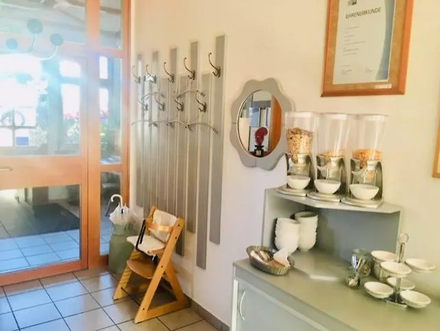 Bluetenhotel Village 3* كُلب