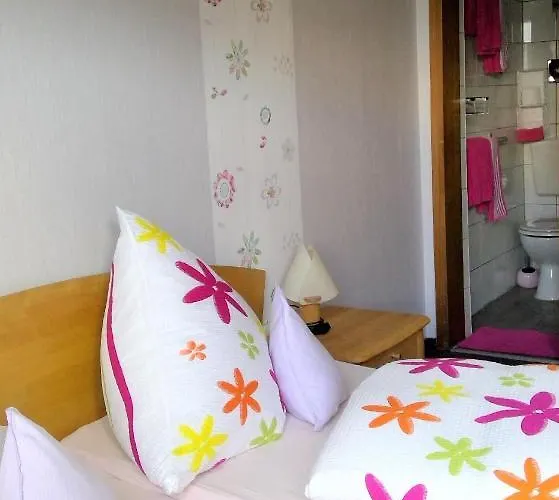 Bluetenhotel Village